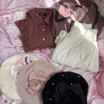 지뢰계 양산형 의류 묶음 판매 ROJITA 노에미