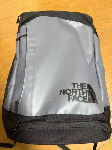 [최종 가격 인하] THE NORTH FACE 백팩 그레이 블랙
