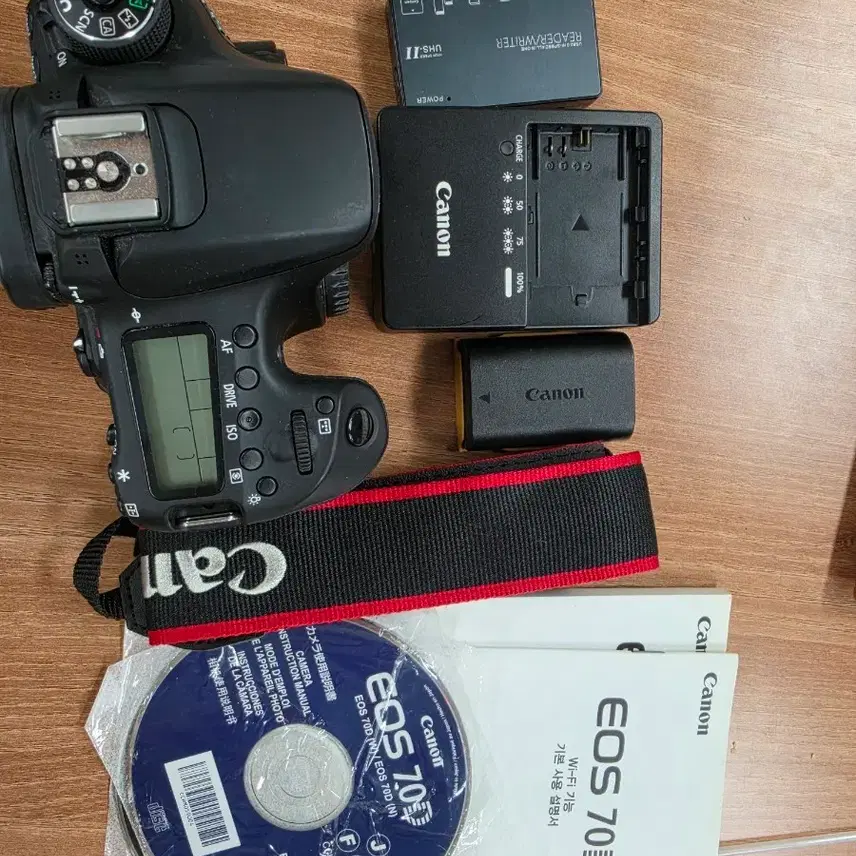 캐논 EOS 70D 신동품 컷수 6025컷