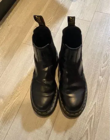 최종 가격! Dr. Martens 2976 QUAD UK7 26cm