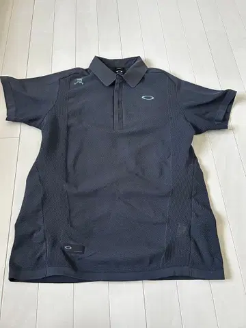 OAKLEY 피케 셔츠 다크 그레이 퍼포먼스 핏