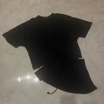 미사용 새상품 ZARA 블랙 스커트 셋업 M 사이즈