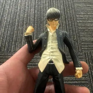 Persona 4 나루카미 유우 피규어