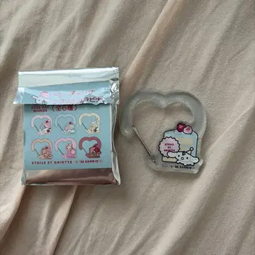 시나모롤 Etoile et Griotte 아크릴 카라비너 밀크