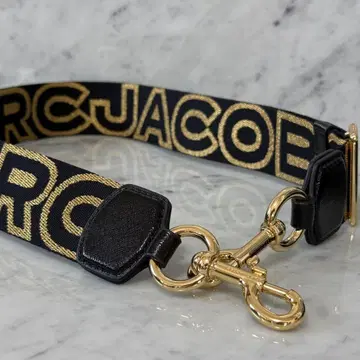 새상품급 MARC JACOBS 마크제이콥스 숄더 스트랩 블랙 금