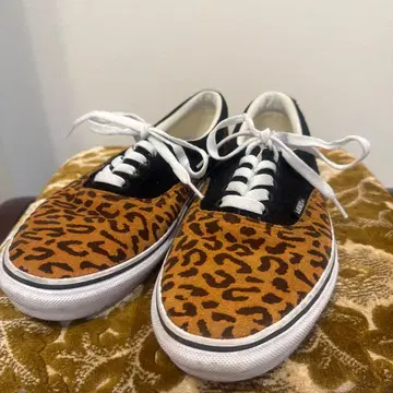 VANS Era 레오파드 무늬 블랙 스니커즈