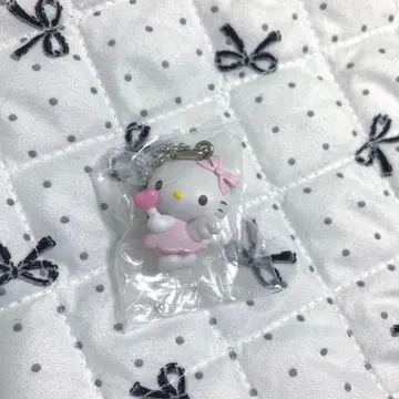 산리오 sanrio 헬로키티 꿈꾸는 엔젤 스윙 가챠가챠