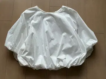 야눅 화이트 반팔 투웨이 블라우스