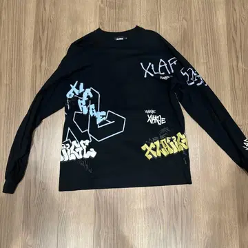 XLARGE 그래피티 로고 긴팔 티셔츠 블랙 가격 인하 가능