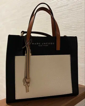 MARC JACOBS 토트백