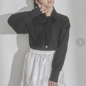merry jenny 메리제니 레이스 더블 보타이 블라우스 블랙 컬러