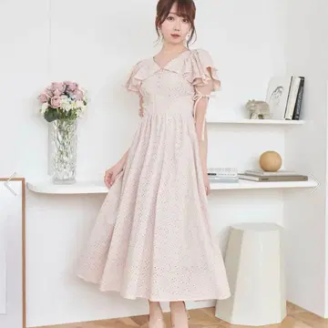 로제 뮤즈 코튼 레이스 플레어 드레스 핑크
