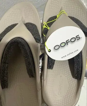 OOFOS(우포스) 샌들 노마드