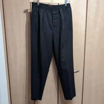 ZEGNA 제냐 투 턱 이지 팬츠