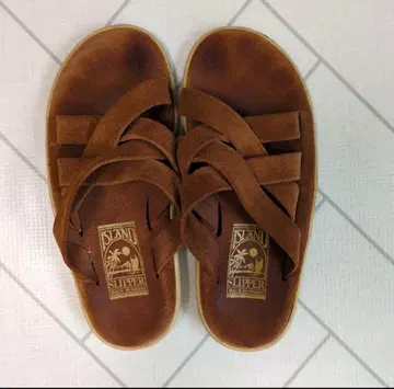 ISLAND SLIPPER 여성용 브라운 size 5 샌들