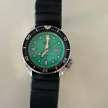SEIKO QUARTZ 다이버 워치 150m 방수 7548-700C
