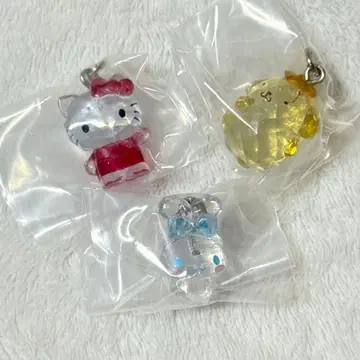 크리스탈 메지루시 액세서리 산리오 키티 시나모롤 폼폼푸딩