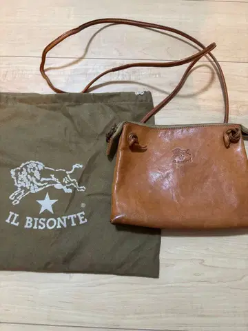 IL BISONTE 일비종떼 가죽 숄더백 브라운