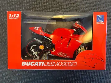 DUCATI DESMOSEDICI 미니어처 모델