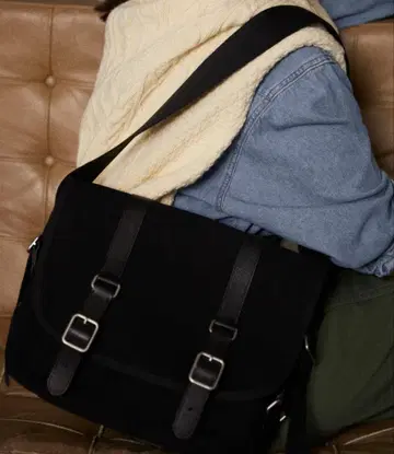 (당일 발송)TOUT Y EST SAC BOUT SMALL 숄더백