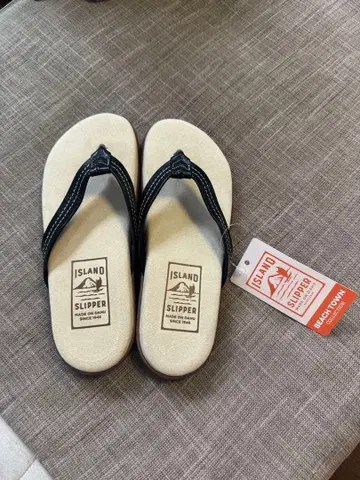 Island slipper 사이즈:US7.0
