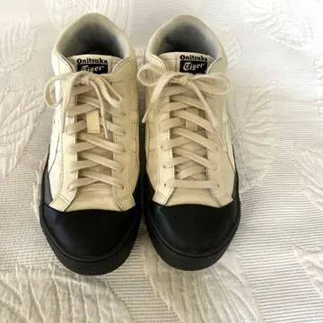 오니츠카 타이거 하이컷 화이트 스니커즈 25.0cm