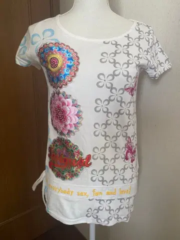 Desigual 데시구알 꽃무늬 만다라 T셔츠 티셔츠 멀티 컬러