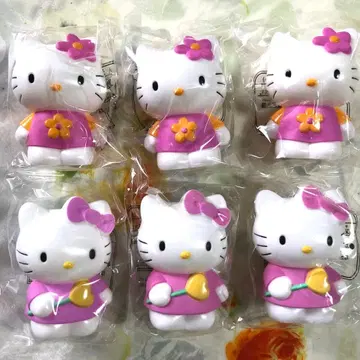 헬로키티 저금통 일괄 6개 약 8cm 정도입니다 익명 배송