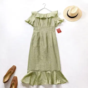 새상품급 me couture 샤이니 프릴 원피스 머메이드 그린 S
