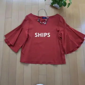 SHIPS 오분소매 진홍색 플레어 슬리브 블라우스