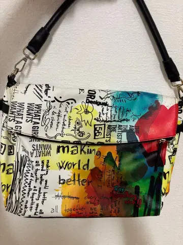 Desigual (데시구알) 그래피티 패턴 숄더백