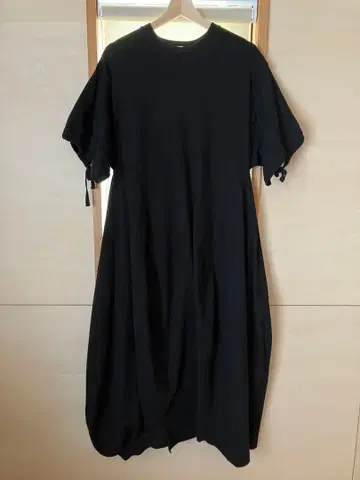 나곤스탠스 CO Thick Jersey 입체 드레이프 드레스 원피스