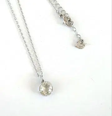 SWAROVSKI 스와로브스키 목걸이 실버 컬러