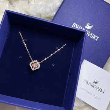 스와로브스키 Swarovski 목걸이 로즈 골드 톤 핑크