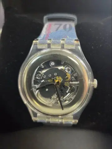 [ 미사용 ] Swatch 스켈레톤 쿼츠 손목시계 기념 모델