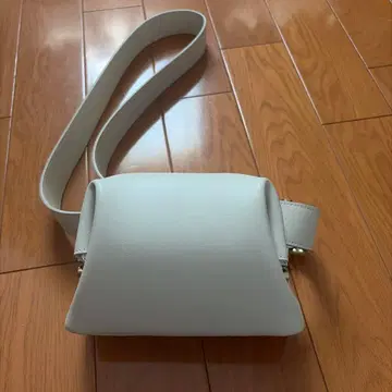 OSOI / 오소이 MINI BROT 숄더백 크림
