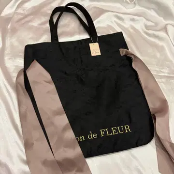 Maison de FLEUR 레이스 올 패턴 리본 토트백