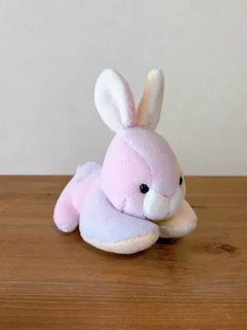 파스텔 컬러 토끼 봉제 인형 빈티지
