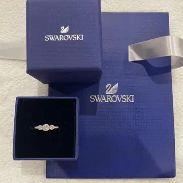 [ 새상품 ] Swarovski 반지 ( 사이즈 50 : 약 9호 )