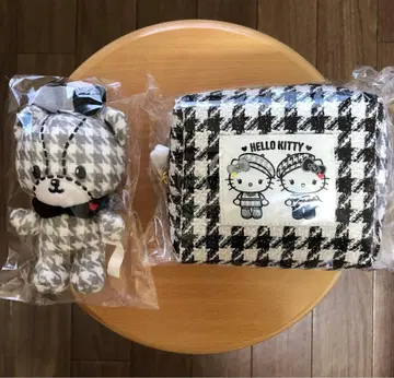 헬로키티 흑백 걸리시 쌍둥이 코디 파우치 마스코트 세트