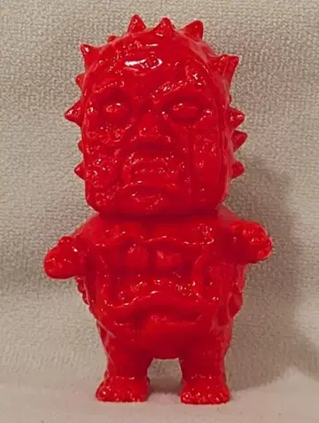 DEATHLAND VINYL TOY 식동견 빨간색 성형/미페인팅