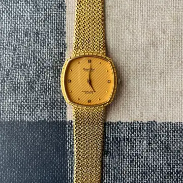 Sapphire Crystal Quartz 빈티지 쿼츠 손목시계