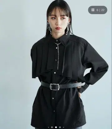 HARE 아시메 플리츠 절개 셔츠