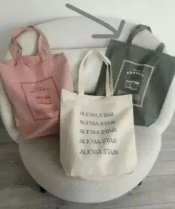 미개봉 새상품 ALEXIA STAM 그린룸 한정판 토트백 카키