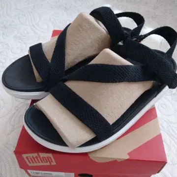 [ 가격 인하 ] FitFlop Z-STRAP 샌들 블랙 24-24.5cm