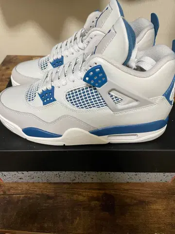 jordan 4 Industrial Blue