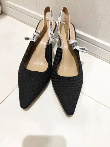 팬츠 여성용 ZARA 브랜드 39 24.5 슬링백