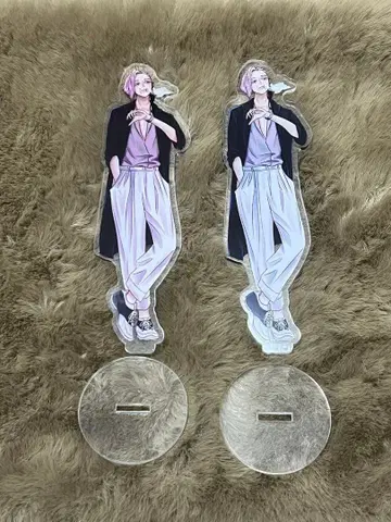 도쿄 리벤저스 산즈 하루치요 아크릴 스탠드 2개 세트