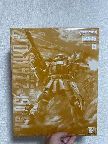 MG 1/100 자쿠 II F2형 (킴바라이트 기지 사양)