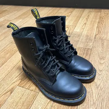 Dr.Martens 닥터마틴 8홀 UK5 블랙 블랙